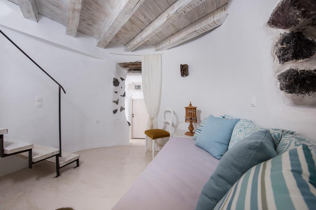 Anemoscope Windmill Villa Pyrgos Kallistis Bagian luar foto